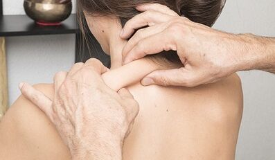 Massagem com osteocondrose cervical