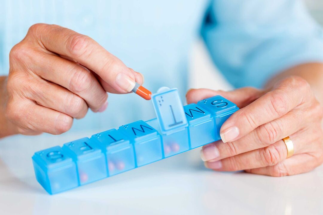 prescrição de medicamentos antibacterianos para o tratamento da prostatite